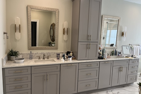 Cabinet Refacing or New Cabinets? A Charlottesville Homeowner’s Guide